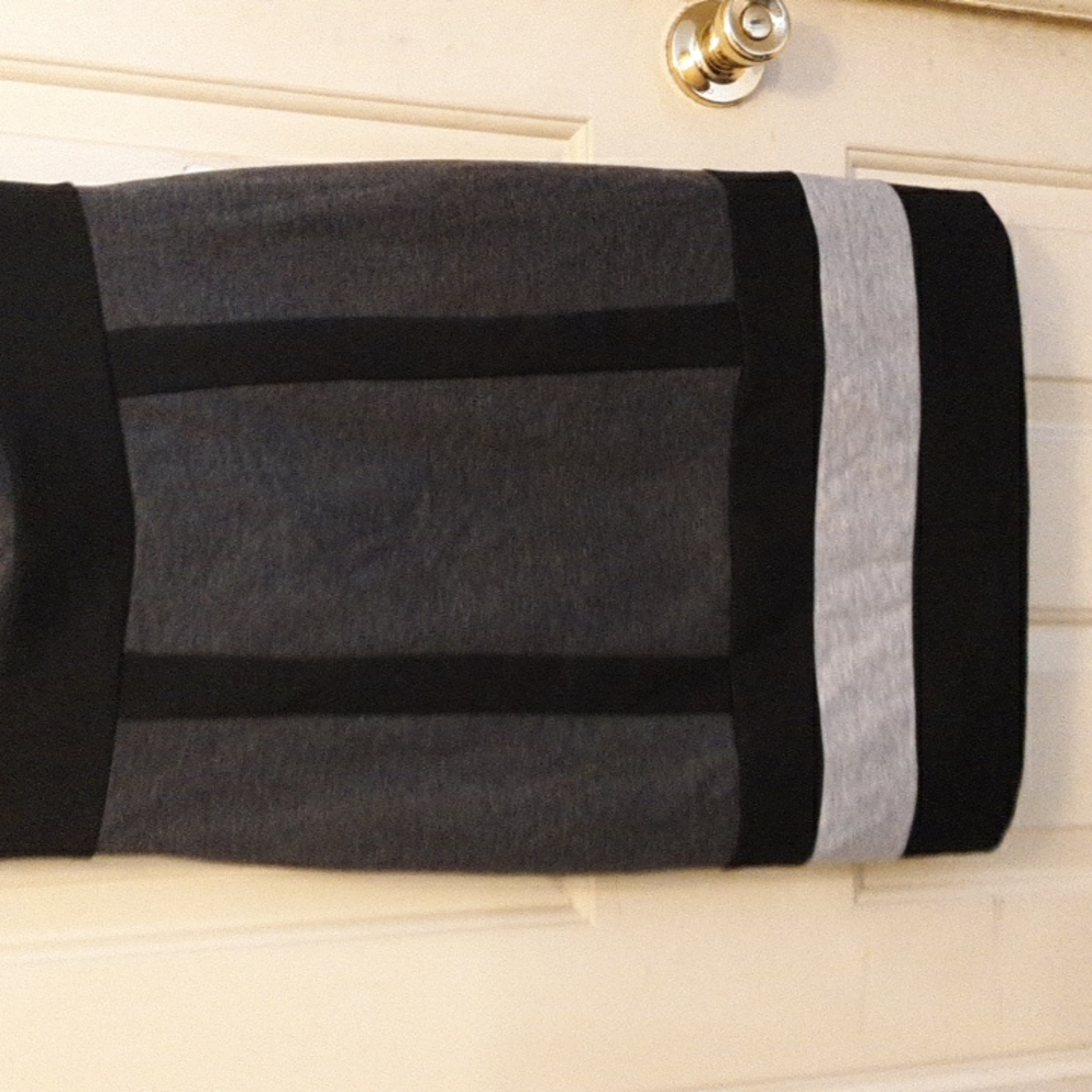 Connected Apparel Size 6 Sleeveless Dress Gray/Black - Picture 3 of 4